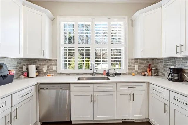 $535,000 | 8005 Linfield Way, Atlanta, GA 30350