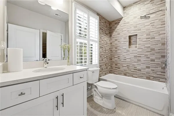 $525,000 | 8005 Linfield Way, Atlanta, GA 30350