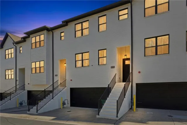 $535,000 | 8005 Linfield Way, Atlanta, GA 30350