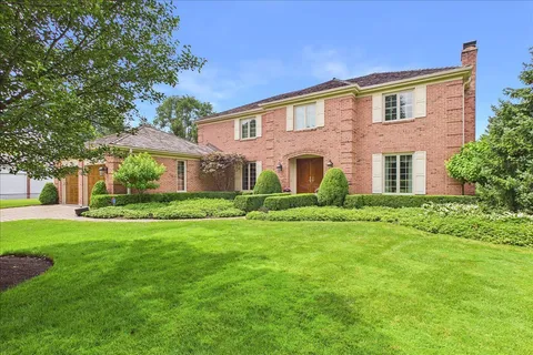 $1,495,000 | 120 West Blackthorn Lane, Lake Forest, IL 60045
