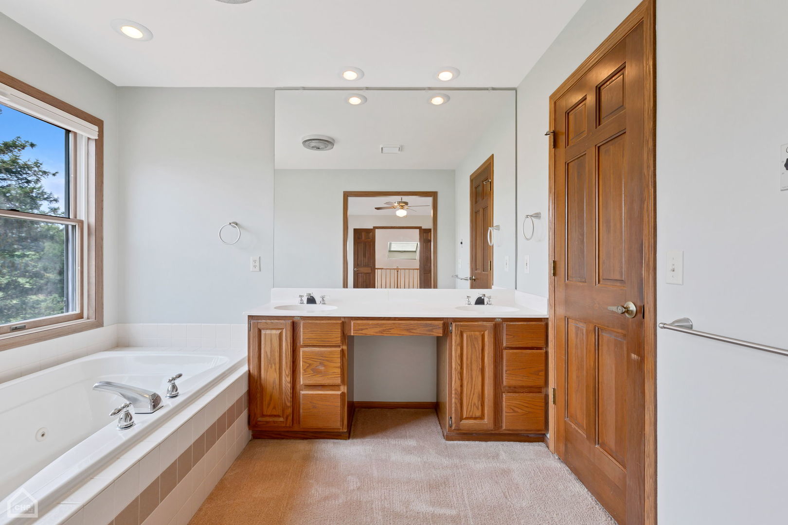 3905 Spy Glass Ridge Road Crystal Lake, IL 60012 - Photo 24 of 69 Gallery Image 24