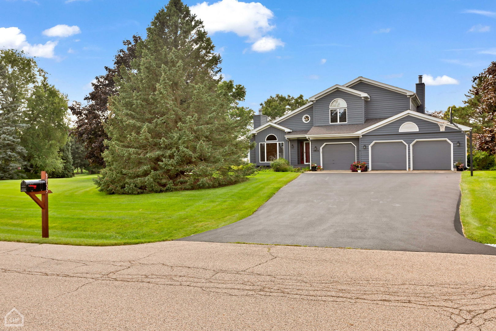 3905 Spy Glass Ridge Road Crystal Lake, IL 60012 - Photo 68 of 69 Gallery Image 68
