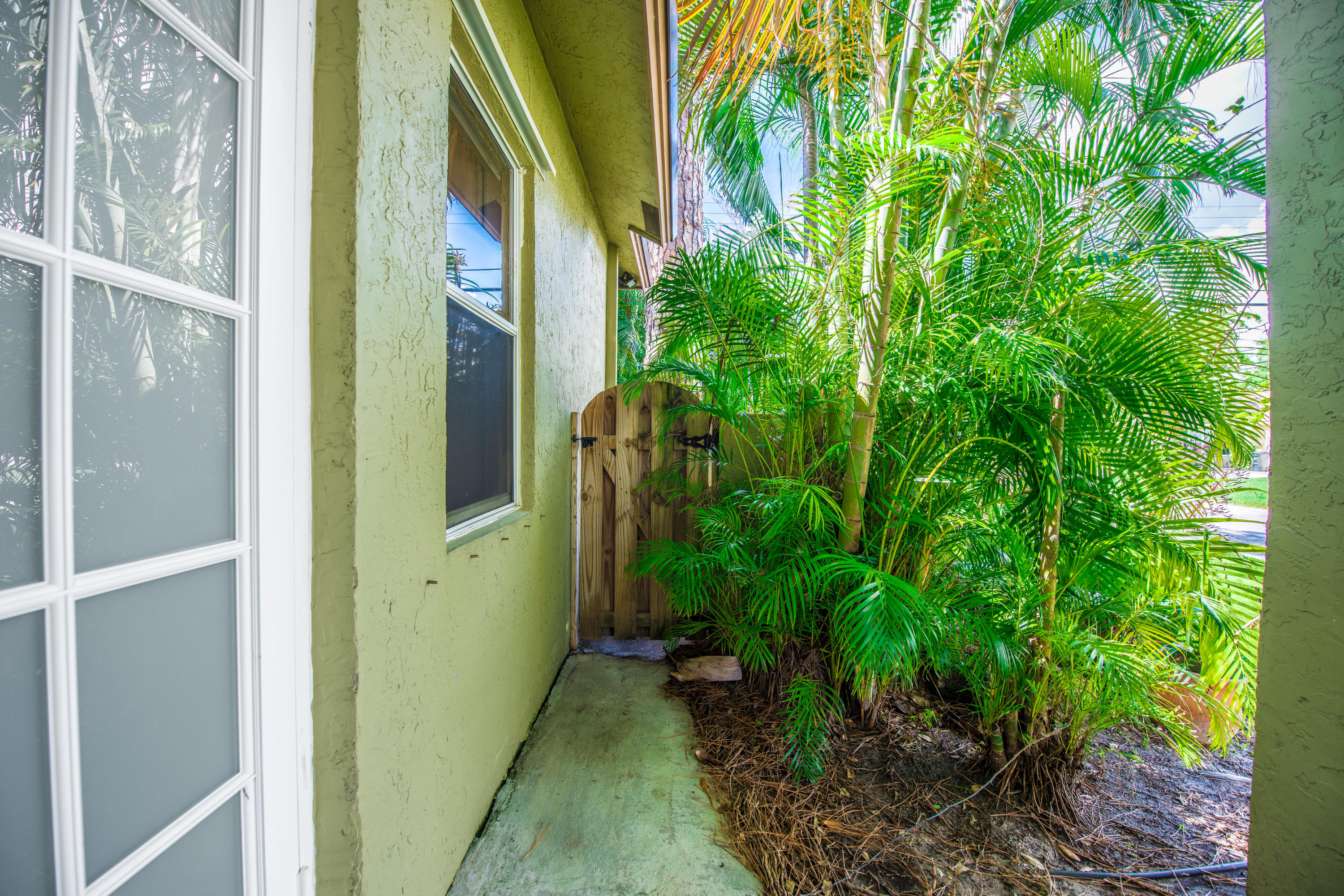 15114 Harrison Road Delray Beach, FL 33484 - Photo 57 of 59 Outside Front Door