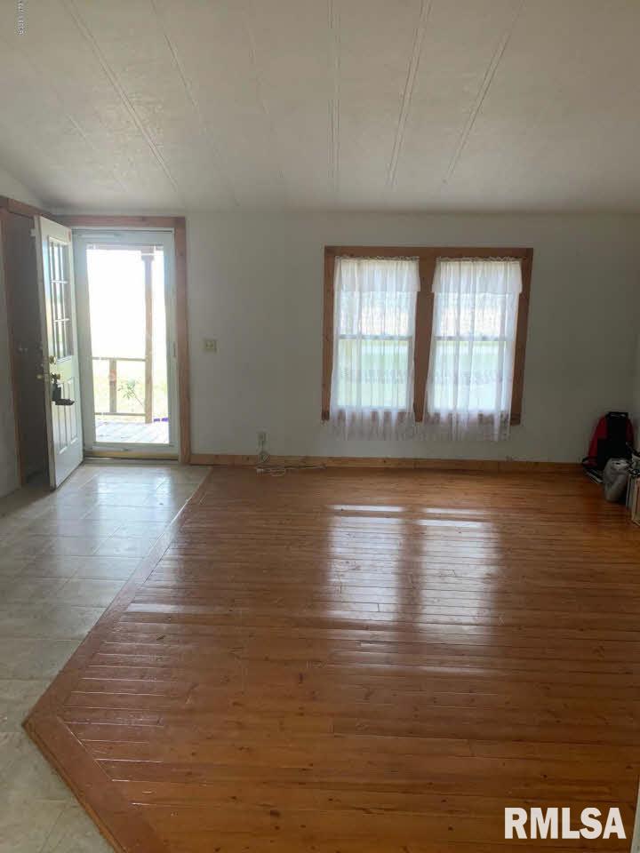 5163 Hotze Road Salem, IL 62881 - Photo 3 of 21