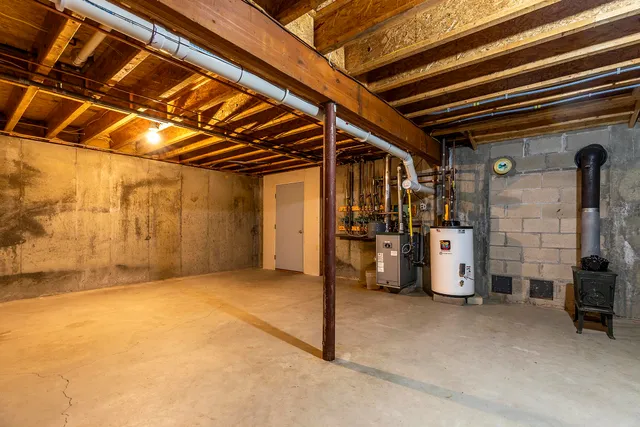 $575,000 | 64 Gleason Farm Lane, Jamaica, VT 05343