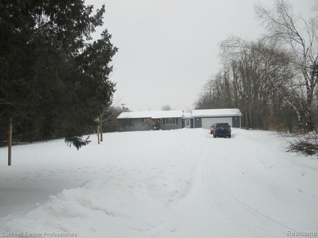 4504 Millis Road North Branch, MI 48461 - Photo 41 of 50 IMG_0610.jpg