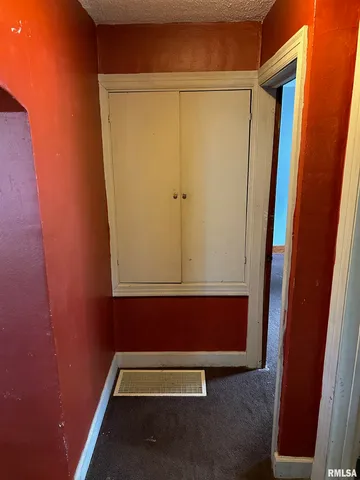 $73,150 | 421 East Washington Street, Edinburg, IL 62531