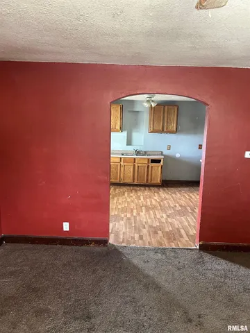 $73,150 | 421 East Washington Street, Edinburg, IL 62531