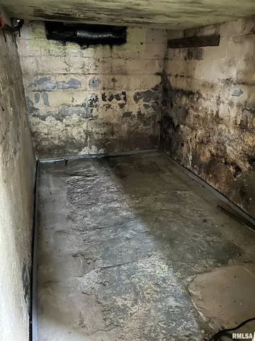 $73,150 | 421 East Washington Street, Edinburg, IL 62531