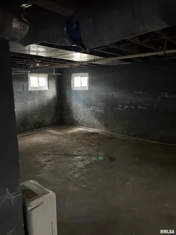 $73,150 | 421 East Washington Street, Edinburg, IL 62531