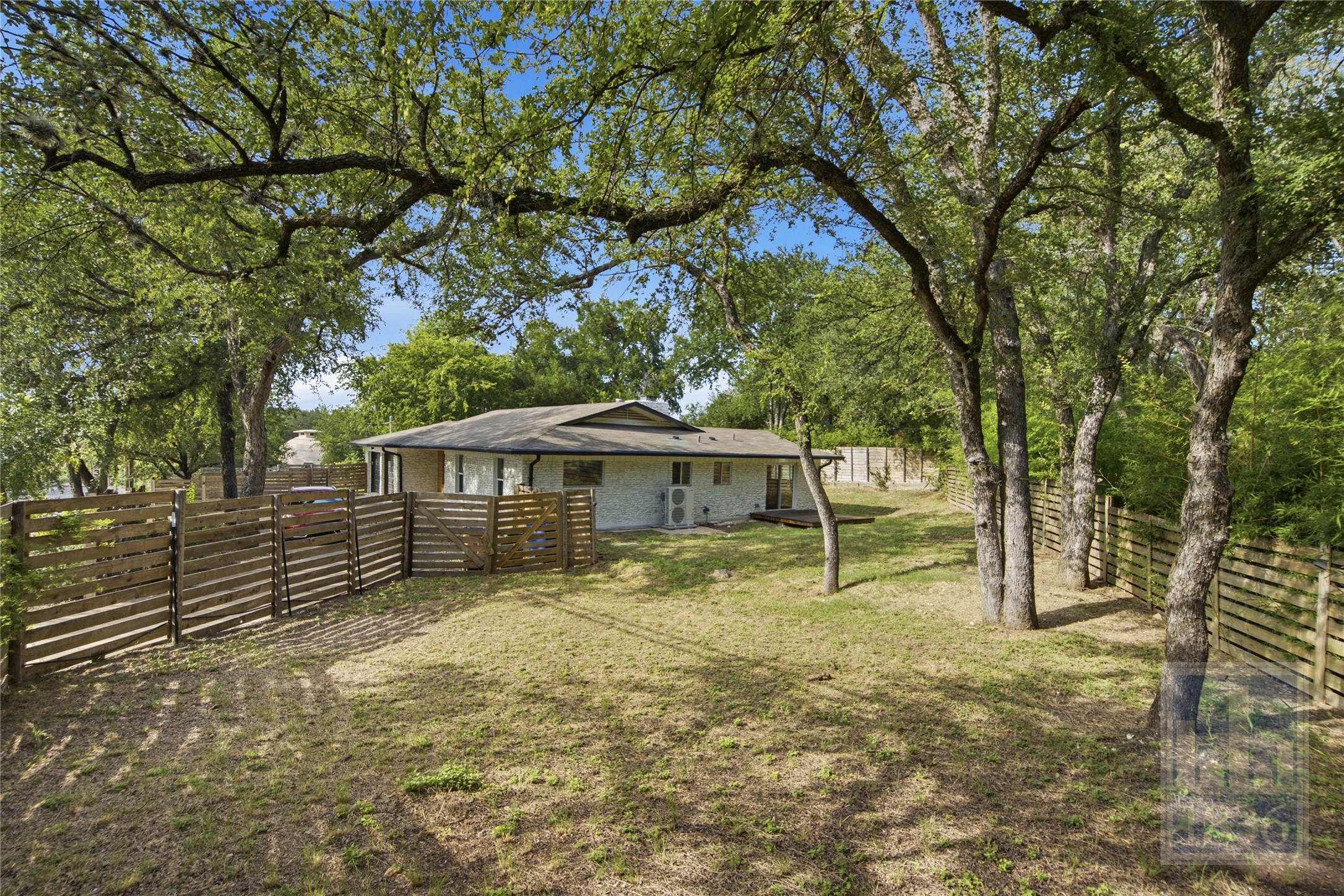 2703 Burleson Road Austin, TX 78741 - Photo 30 of 34
