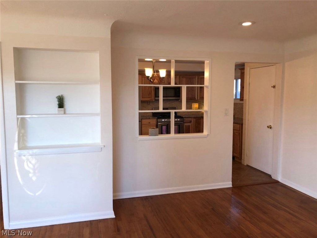 1227 Haverston Road Lyndhurst, OH 44124 - Photo 4 of 35