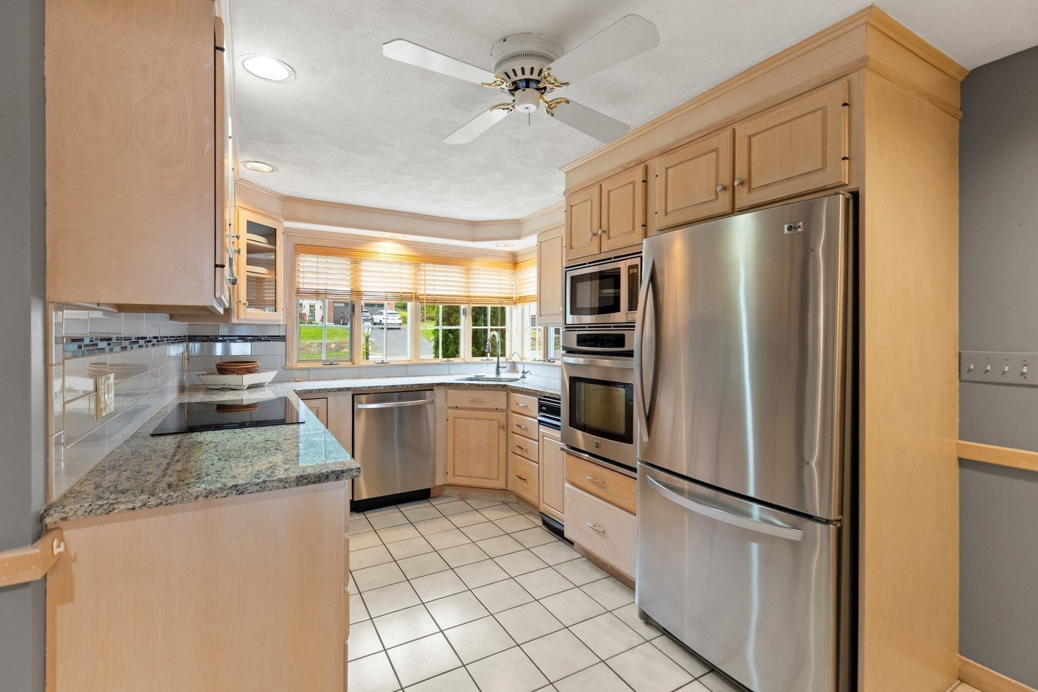 48 Locksley Road Lynnfield, MA 01940 - Photo 13 of 36 Gallery Image 13