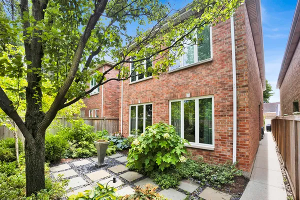 $1,125,000 | 1727 West Peterson Avenue, Chicago, IL 60660