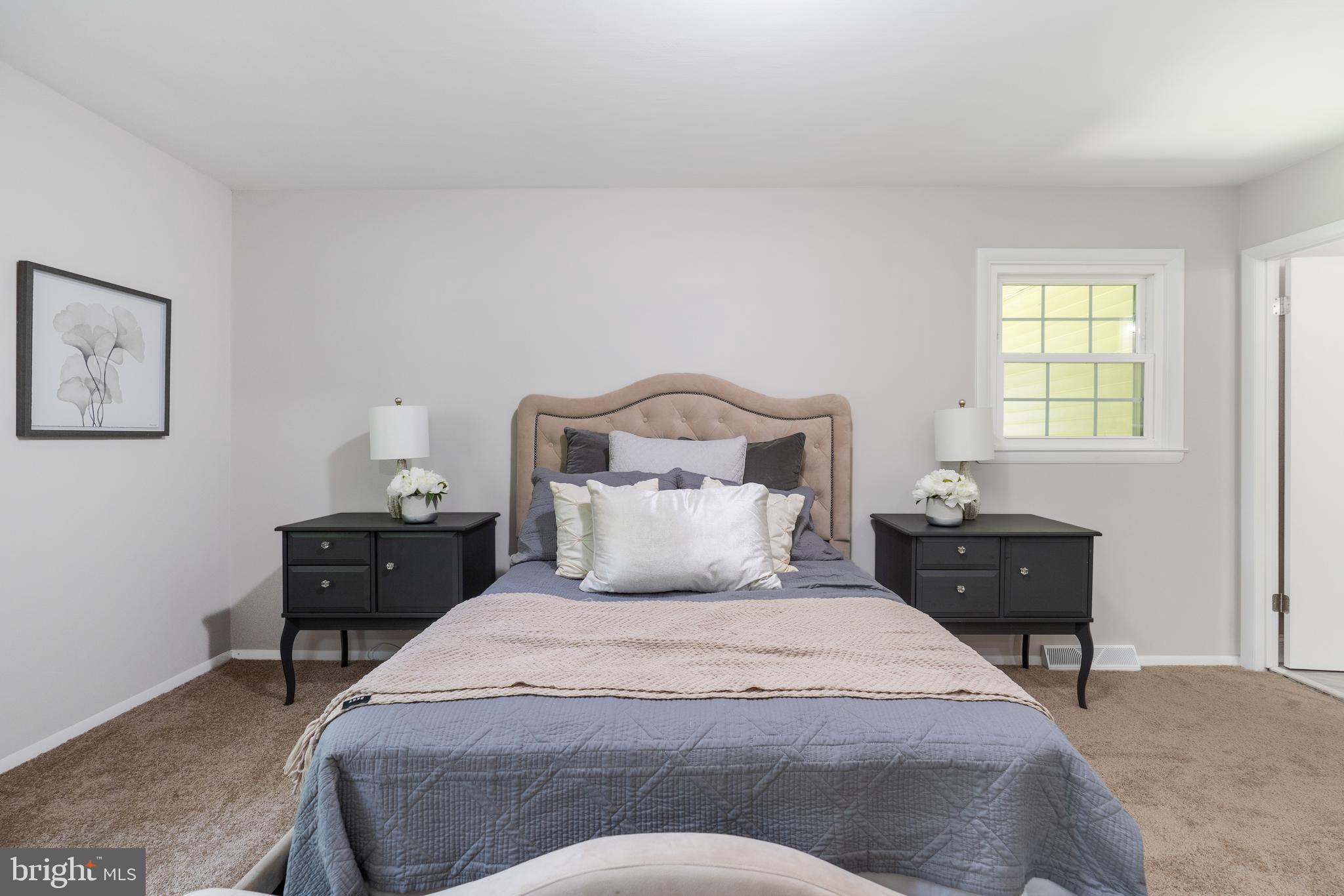7725 Grasty Road Baltimore, MD 21208 - Photo 22 of 59 Warm Space To Rest And Relax