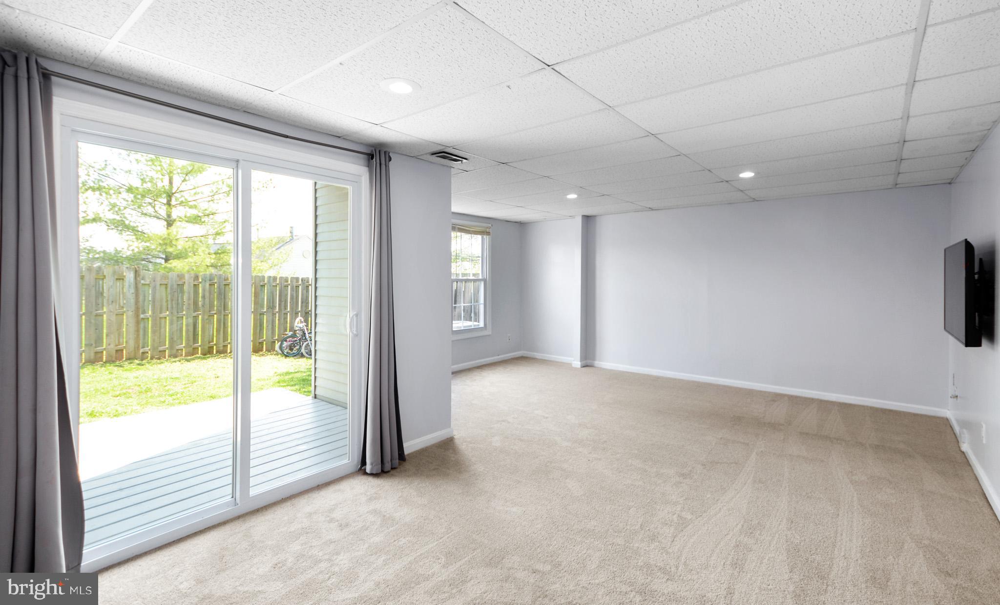5560 Rivendell Place Frederick, MD 21703 - Photo 33 of 44 So much room for activities!