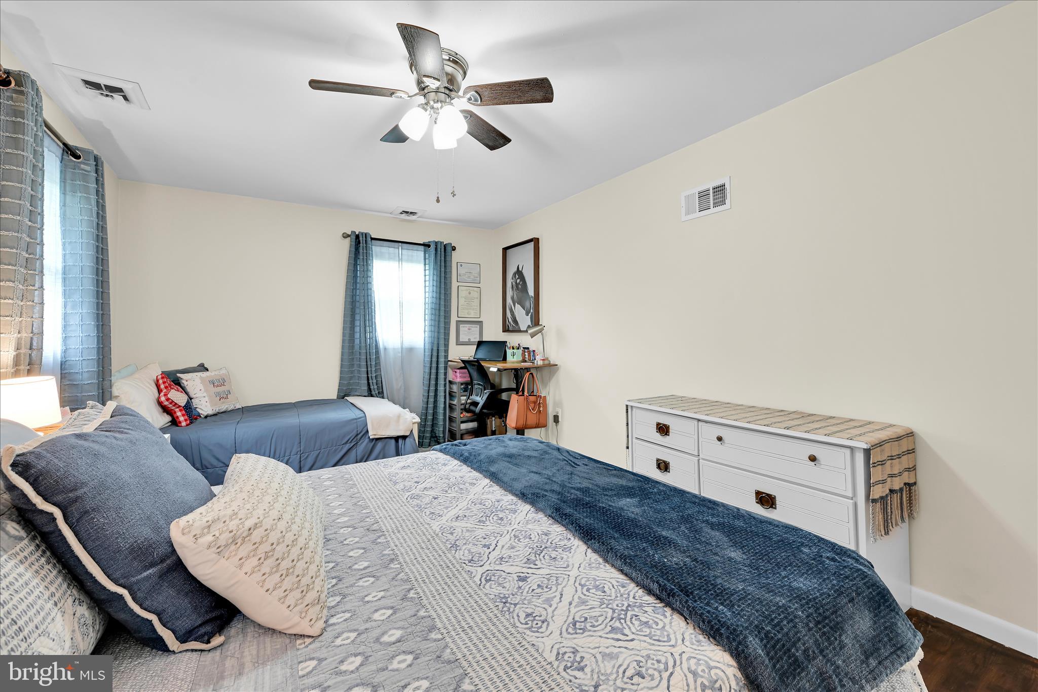 253 Piketown Road Harrisburg, PA 17112 - Photo 28 of 43 Bedroom 2