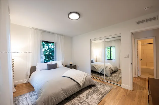 $1,050,000 | 360 Northeast 87th Street, El Portal, FL 33138