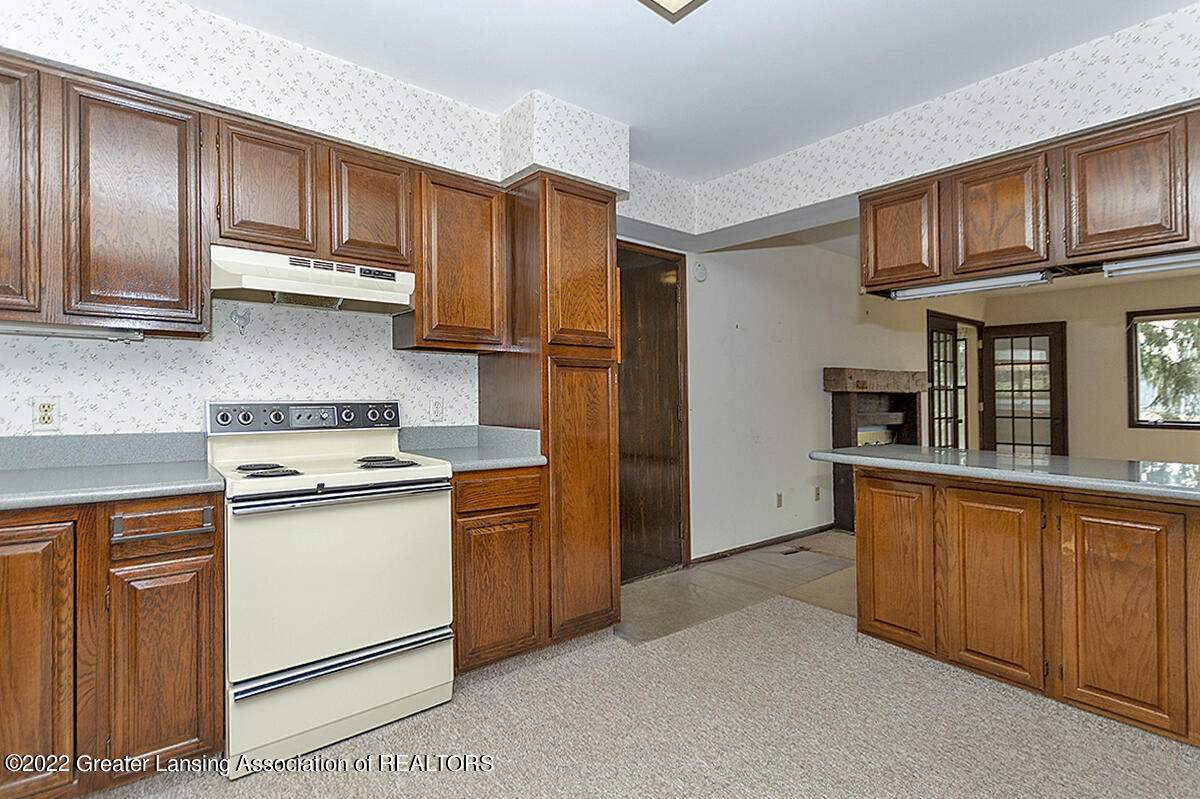 1975 Jolly Road Okemos, MI 48864 - Photo 10 of 32 10