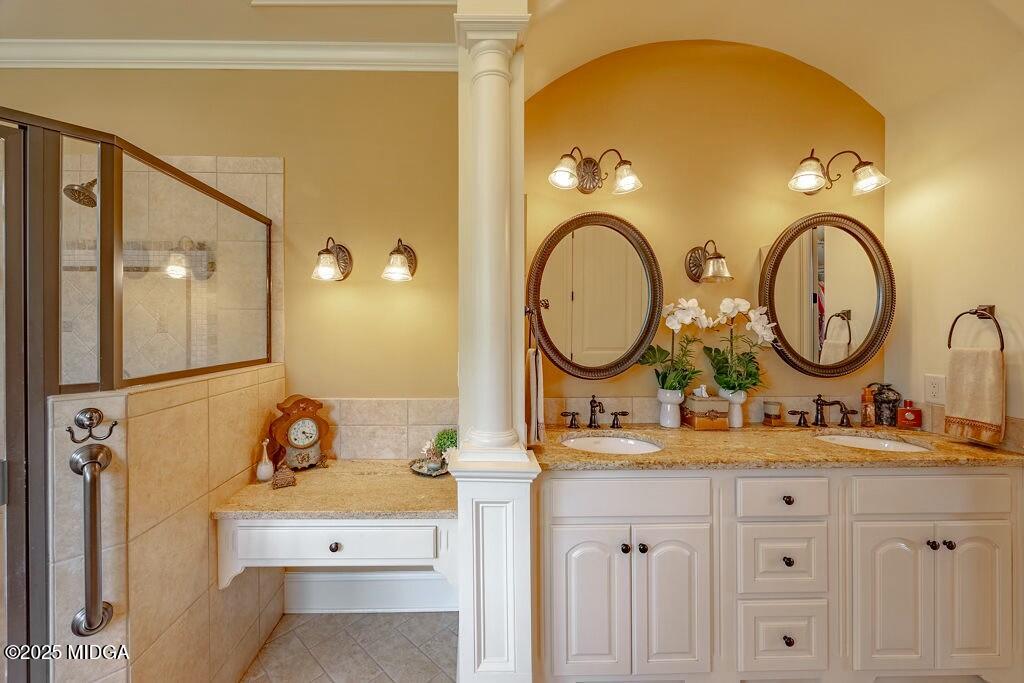 601 River Overlook Forsyth, GA 31029 - Photo 21 of 85 a bathroom with a double vanity sink and a mirror