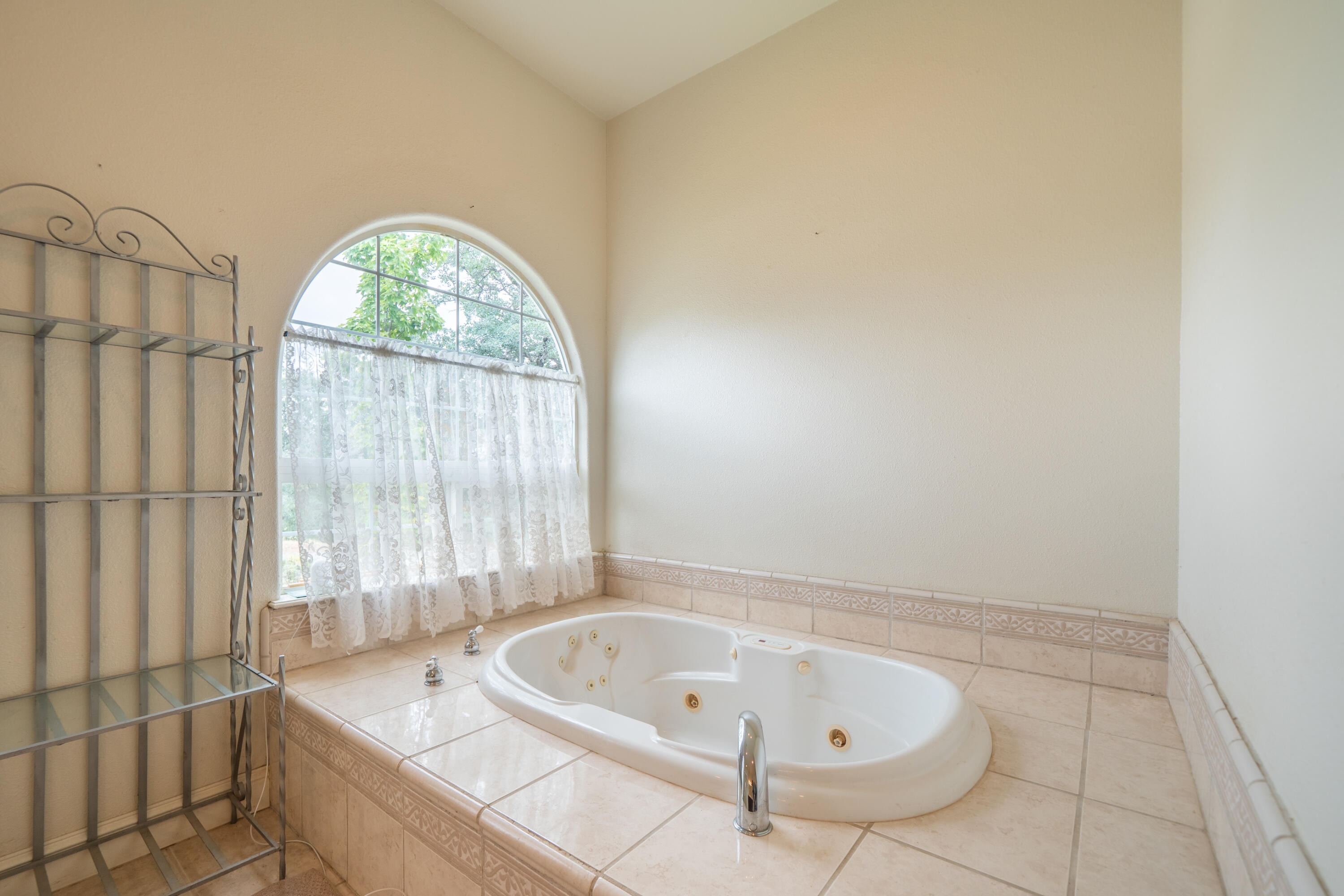 12921 Gas Point Road Igo, CA 96047 - Photo 37 of 98 12921 Gas Point Rd-38