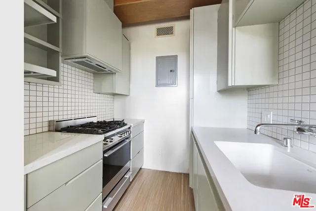 $3,675 | 1807 1/2 Edgecliffe Drive, Los Angeles, CA 90026