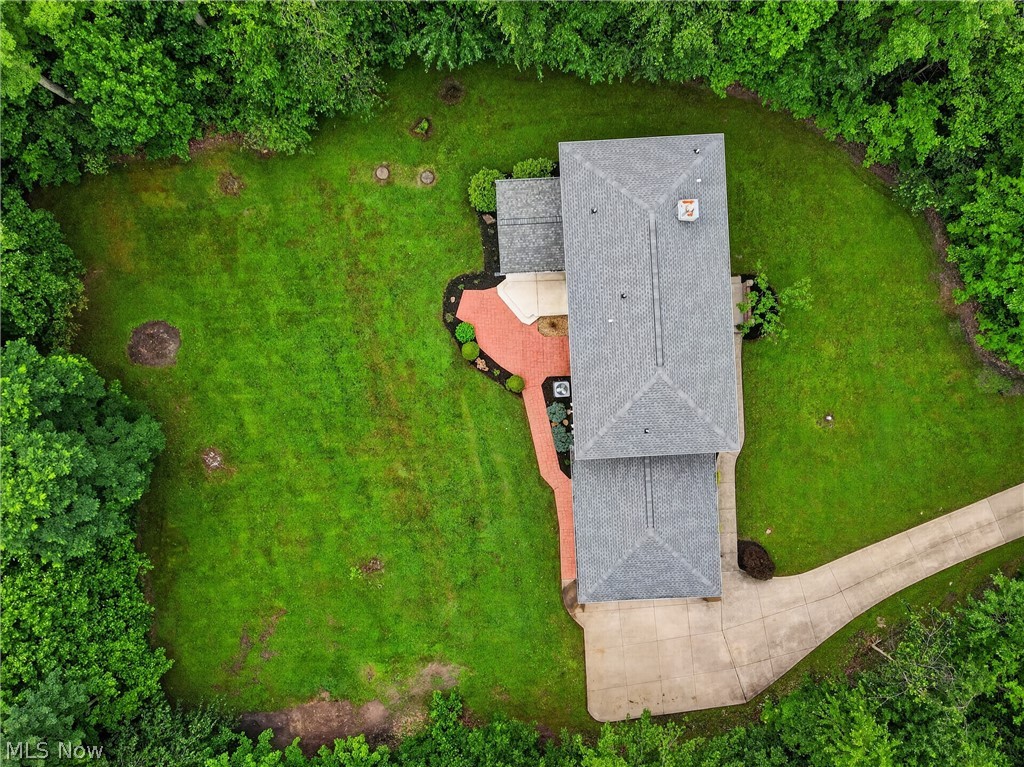 9329 South Brown Road Chardon, OH 44024 - Photo 7 of 45