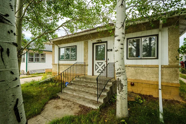 $365,000 | 838 South Sheridan Avenue, Sheridan, WY 82801