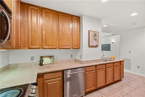 $295,000 | 306 Fourth Avenue, Unit 501, Pittsburgh, PA 15222