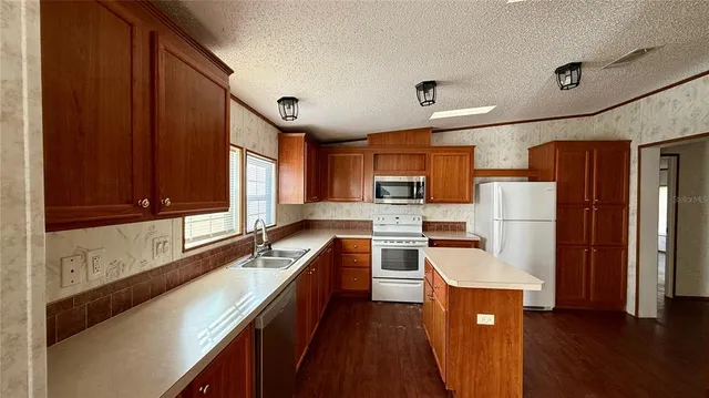 $1,950 | 4541 Deer Run Road, St. Cloud, FL 34772