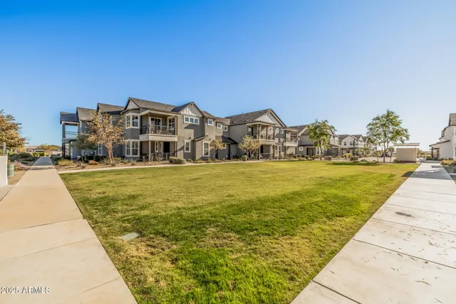 $405,000 | 11300 North Casa Dega Drive, Unit 1036, Surprise, AZ 85388