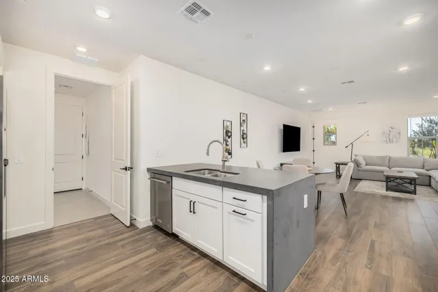 $405,000 | 11300 North Casa Dega Drive, Unit 1036, Surprise, AZ 85388