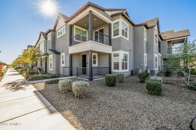 $405,000 | 11300 North Casa Dega Drive, Unit 1036, Surprise, AZ 85388