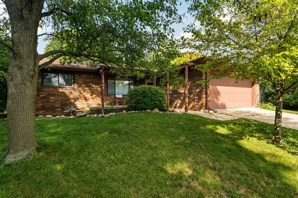 $360,000 | 419 Glenbrook Court, Saline, MI 48176