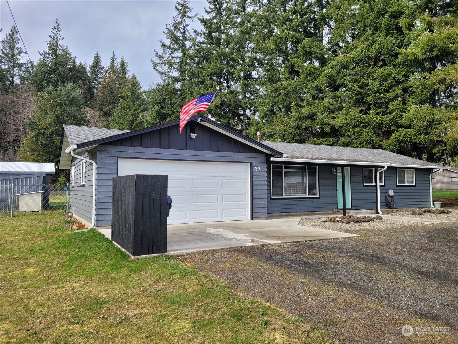 37 Elma McCleary Road Elma, WA 98541 - Photo 3 of 37 Gallery Image 3