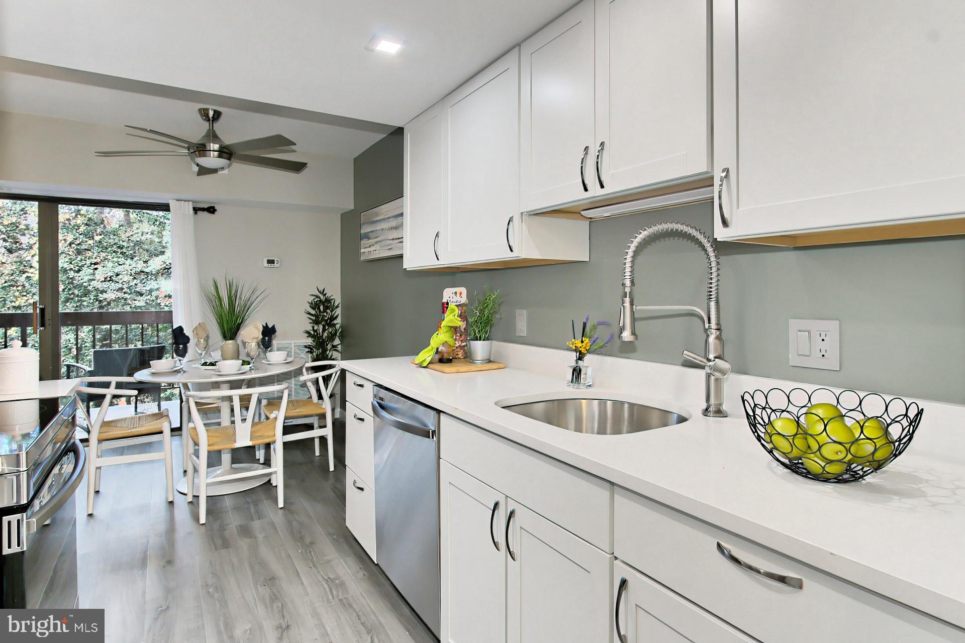 11631 Stoneview Square, Unit 11C Reston, VA 20191 - Photo 15 of 32 Gallery Image 15