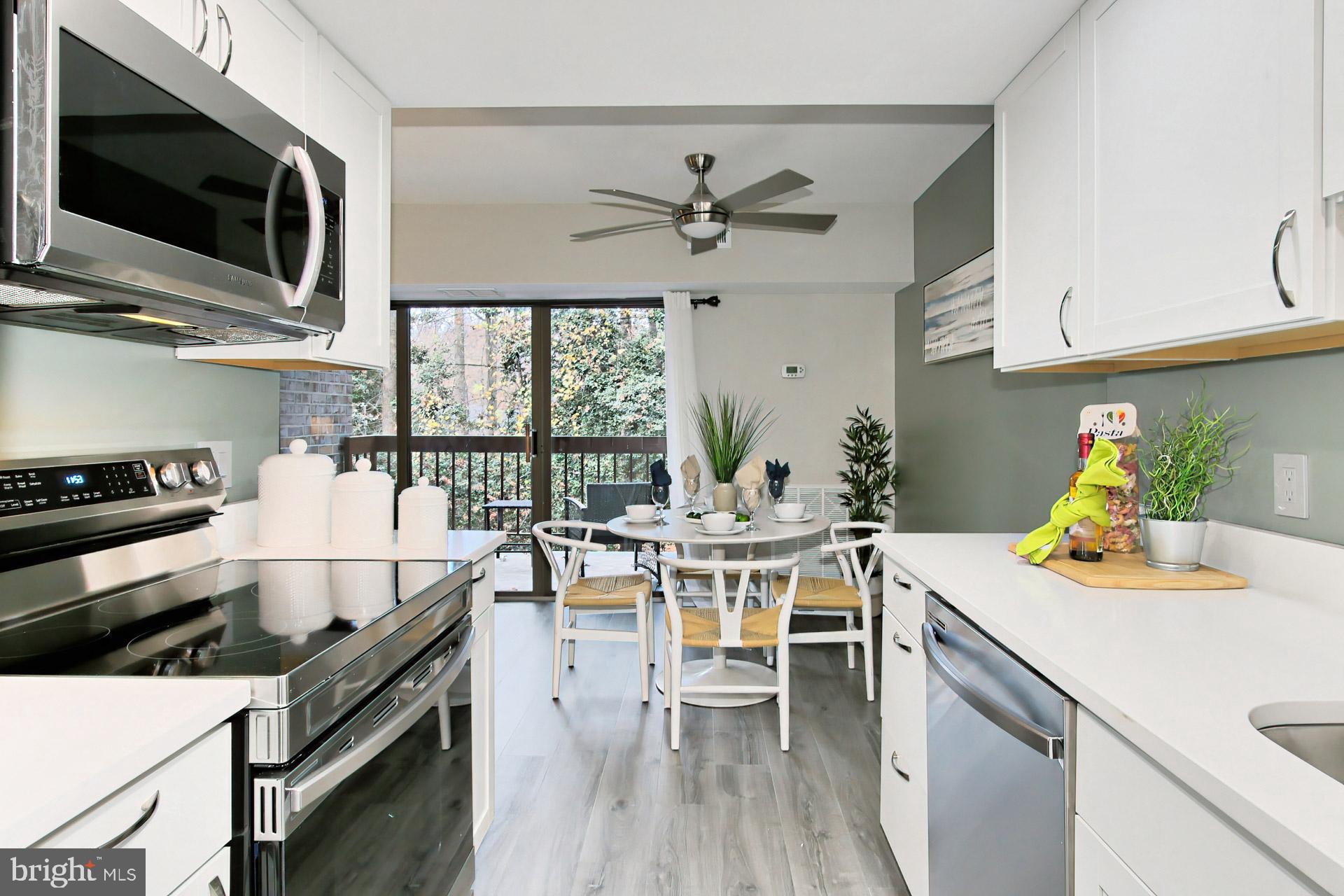 11631 Stoneview Square, Unit 11C Reston, VA 20191 - Photo 16 of 32 Gallery Image 16