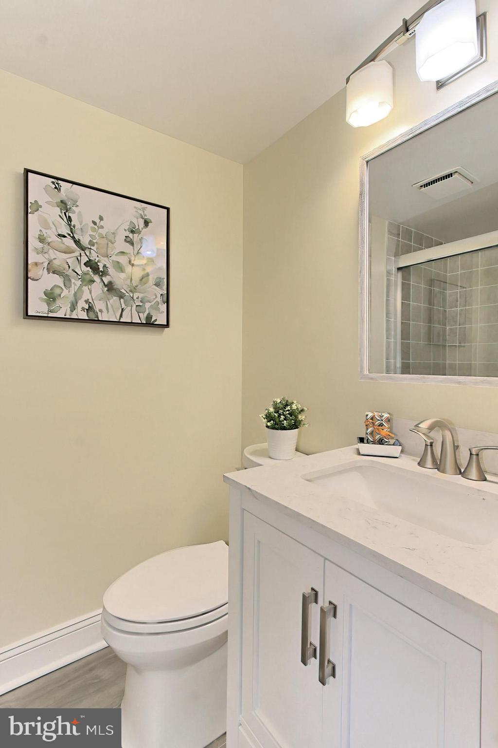 11631 Stoneview Square, Unit 11C Reston, VA 20191 - Photo 20 of 32 Gallery Image 20