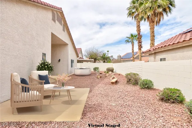 $489,000 | 672 Hitchen Post Drive, Henderson, NV 89011