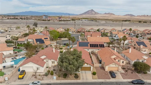 $489,000 | 672 Hitchen Post Drive, Henderson, NV 89011