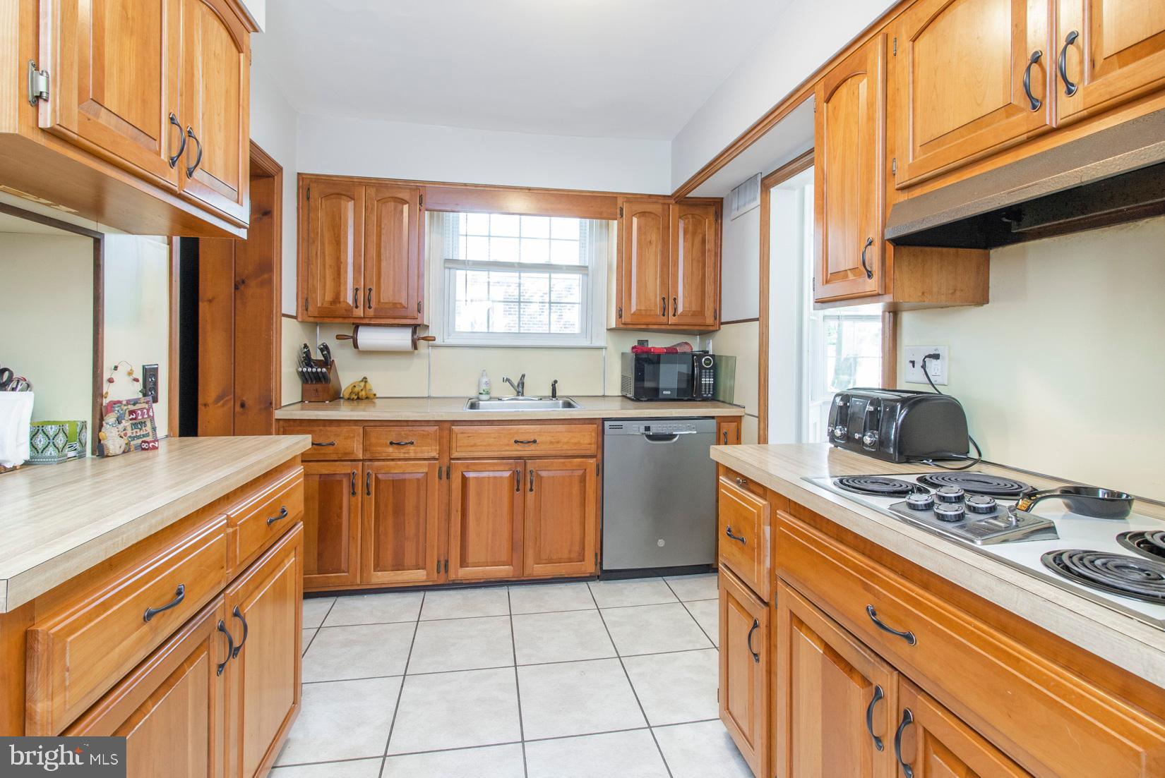 121 Fairview Road Springfield, PA 19064 - Photo 6 of 39