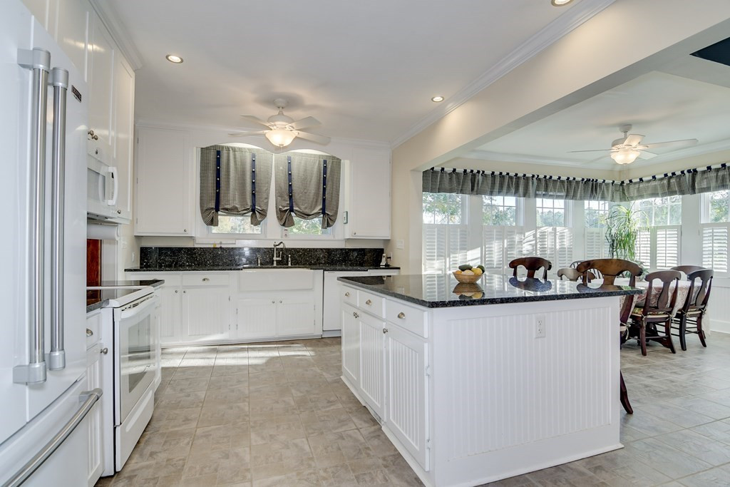 2020 Wire Road Thomson, GA 30824 - Photo 8 of 42