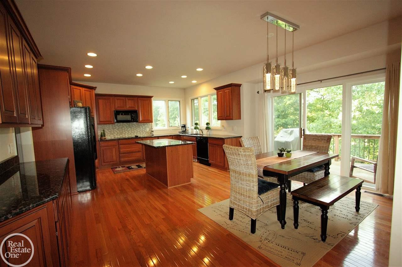 1061 Moran Drive Rochester, MI 48307 - Photo 8 of 40 Gallery Image 8