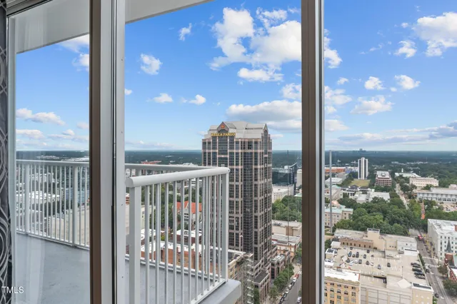 $1,900 | 301 Fayetteville Street, Unit 2904, Raleigh, NC 27601