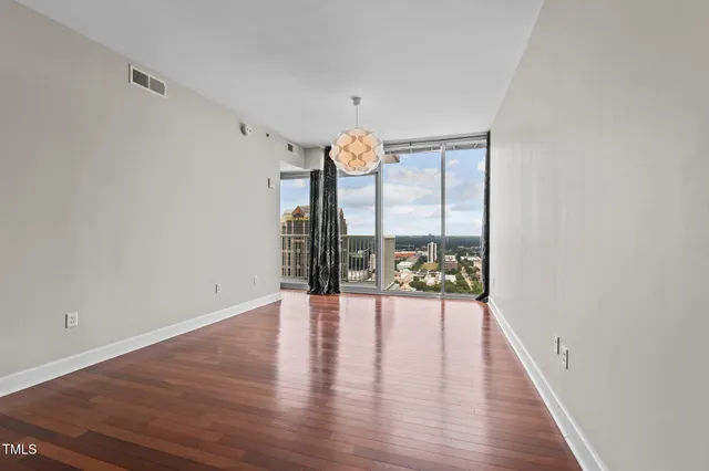 $1,900 | 301 Fayetteville Street, Unit 2904, Raleigh, NC 27601