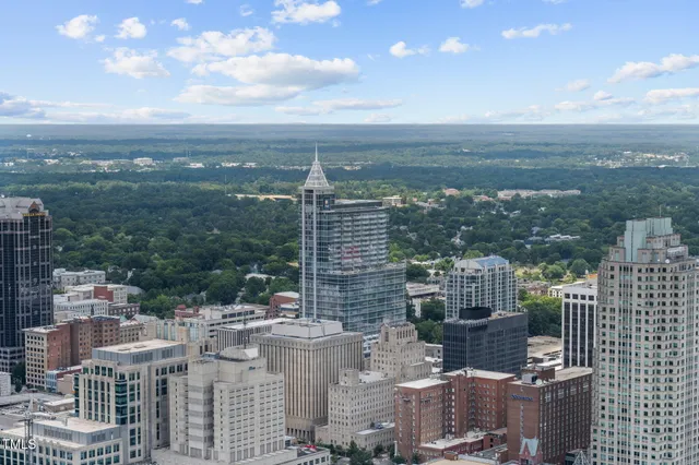 $1,900 | 301 Fayetteville Street, Unit 2904, Raleigh, NC 27601