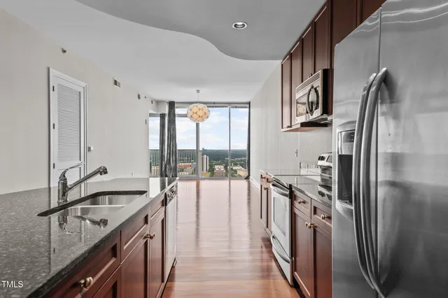 $1,900 | 301 Fayetteville Street, Unit 2904, Raleigh, NC 27601