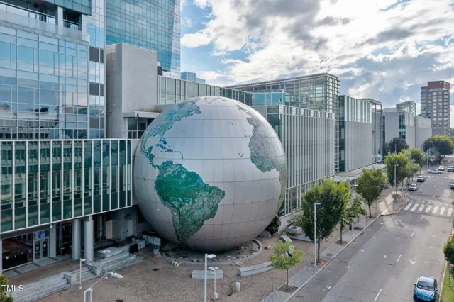 $1,900 | 301 Fayetteville Street, Unit 2904, Raleigh, NC 27601