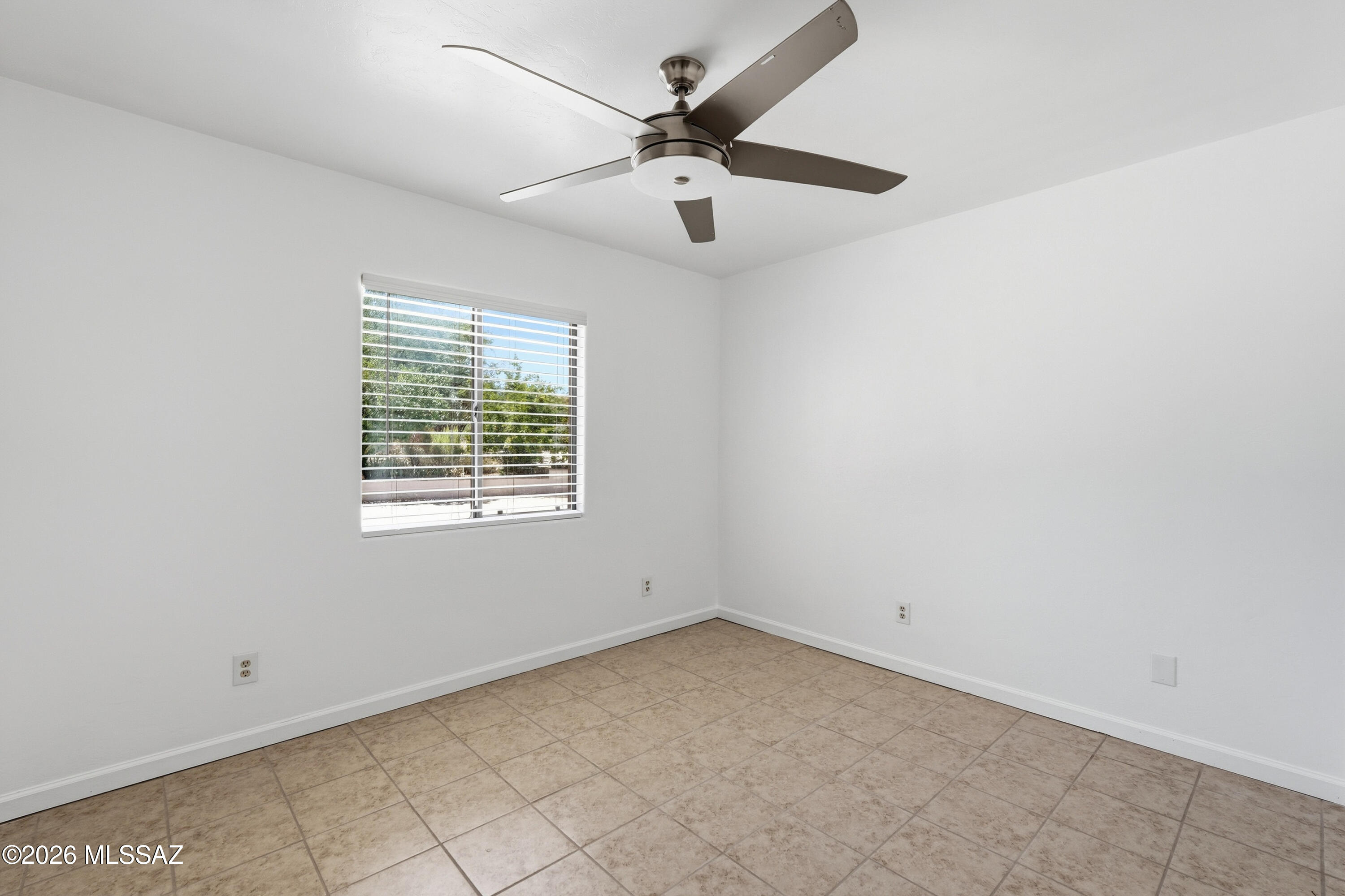 983 Matas Court Rio Rico, AZ 85648 - Photo 19 of 47 030_ListerPros