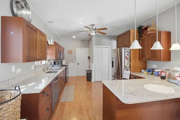 $474,900 | 1022 Rosewood Drive, Carpentersville, IL 60110